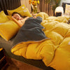 Bettbezug aus grauem und gelbem Samt