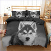 Schwarz-weißer Bettbezug mit Wolfshund