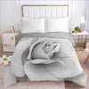 Rosenblumen-Bettbezug in Schwarz und Weiß