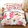 Bettbezug mit Blumenmuster in Weiß und Rosa