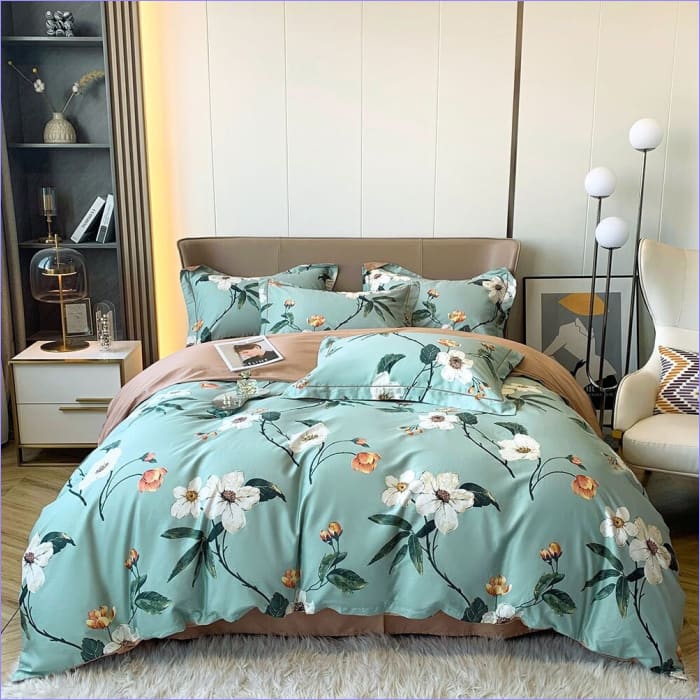 Bettbezug mit Blumenmuster im englischen Stil, hellgrün