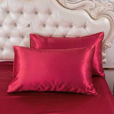 Einfarbiger Bettbezug aus Seidenimitat in Rot