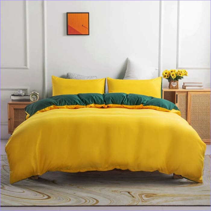 Gelber und jadegrüner Bettbezug