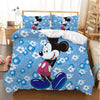 Blauer Mickey-Bettbezug mit weißen Blumen