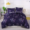 Bettbezug mit violetten Federn
