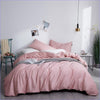 Einfarbiger rosa Bettbezug