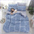Blauer quadratischer skandinavischer Bettbezug