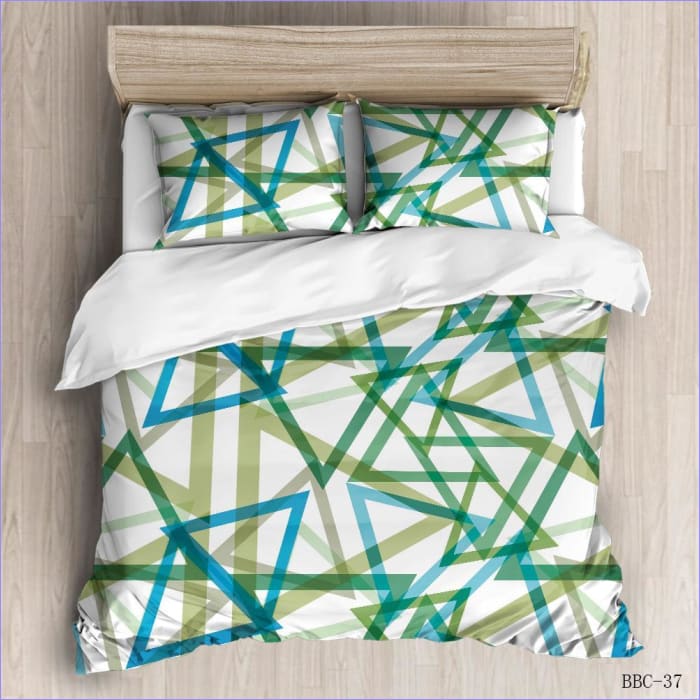 Skandinavischer Bettbezug mit grünen Dreiecken