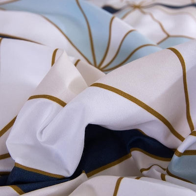 Weißer, schwarzer und blauer Bettbezug im skandinavischen Stil