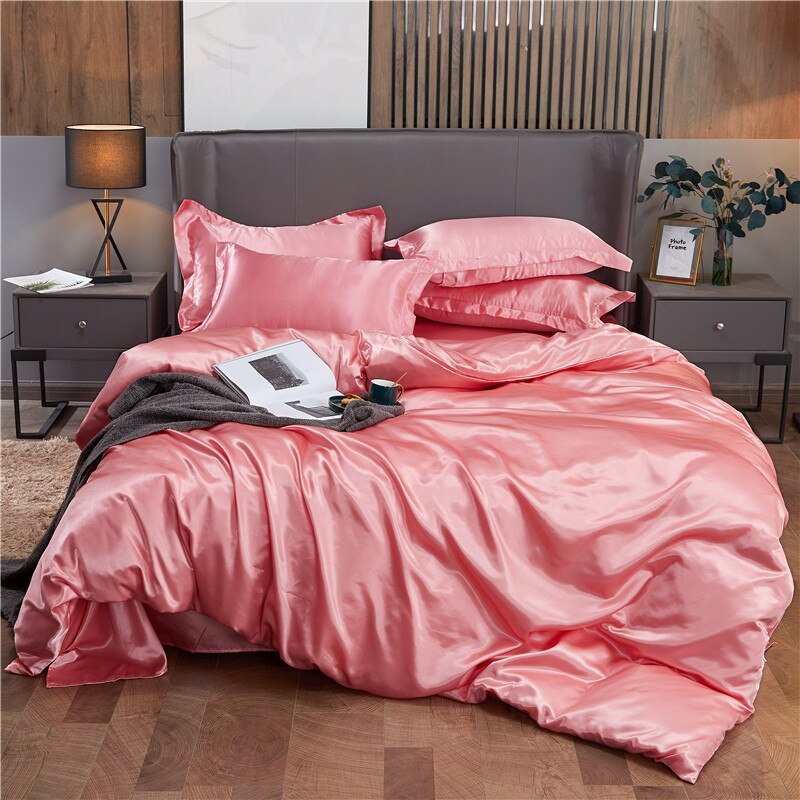 Glänzender, rosafarbener, einfarbiger Bettbezug aus Polycotton